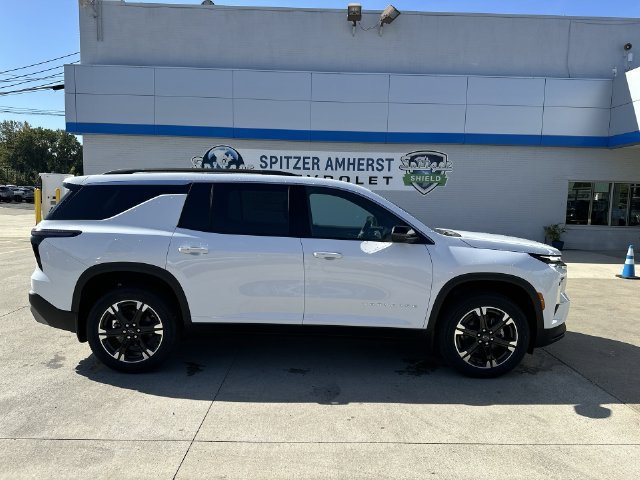New 2027 Chevrolet Traverse LT FWD image 17