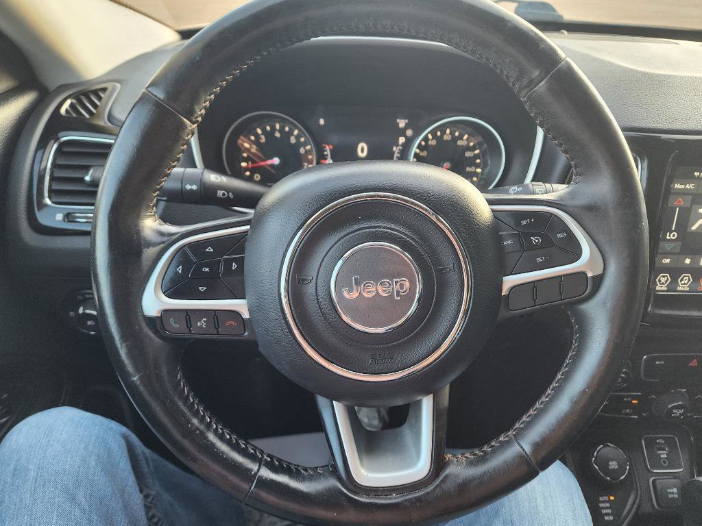 Used 2018 Jeep Compass Limited AWD/4WD image 22