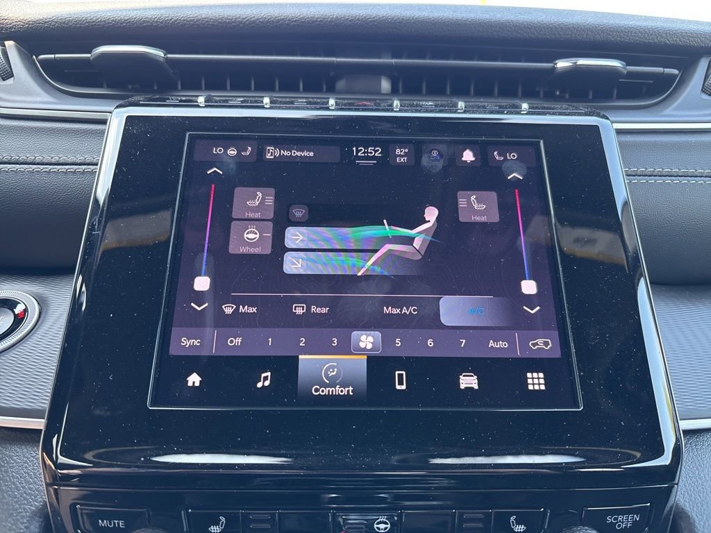 New 2025 Jeep Grand Cherokee Altitude AWD/4WD image 65
