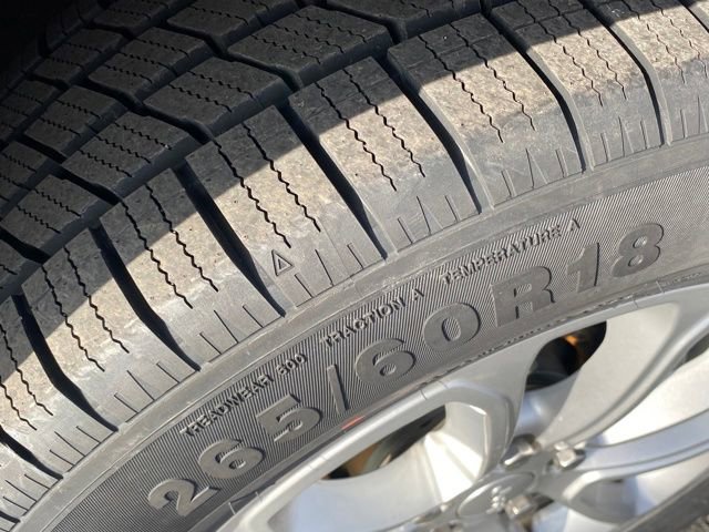 Used 2021 Jeep Grand Cherokee Laredo w/ Security & Convenience Group image 23