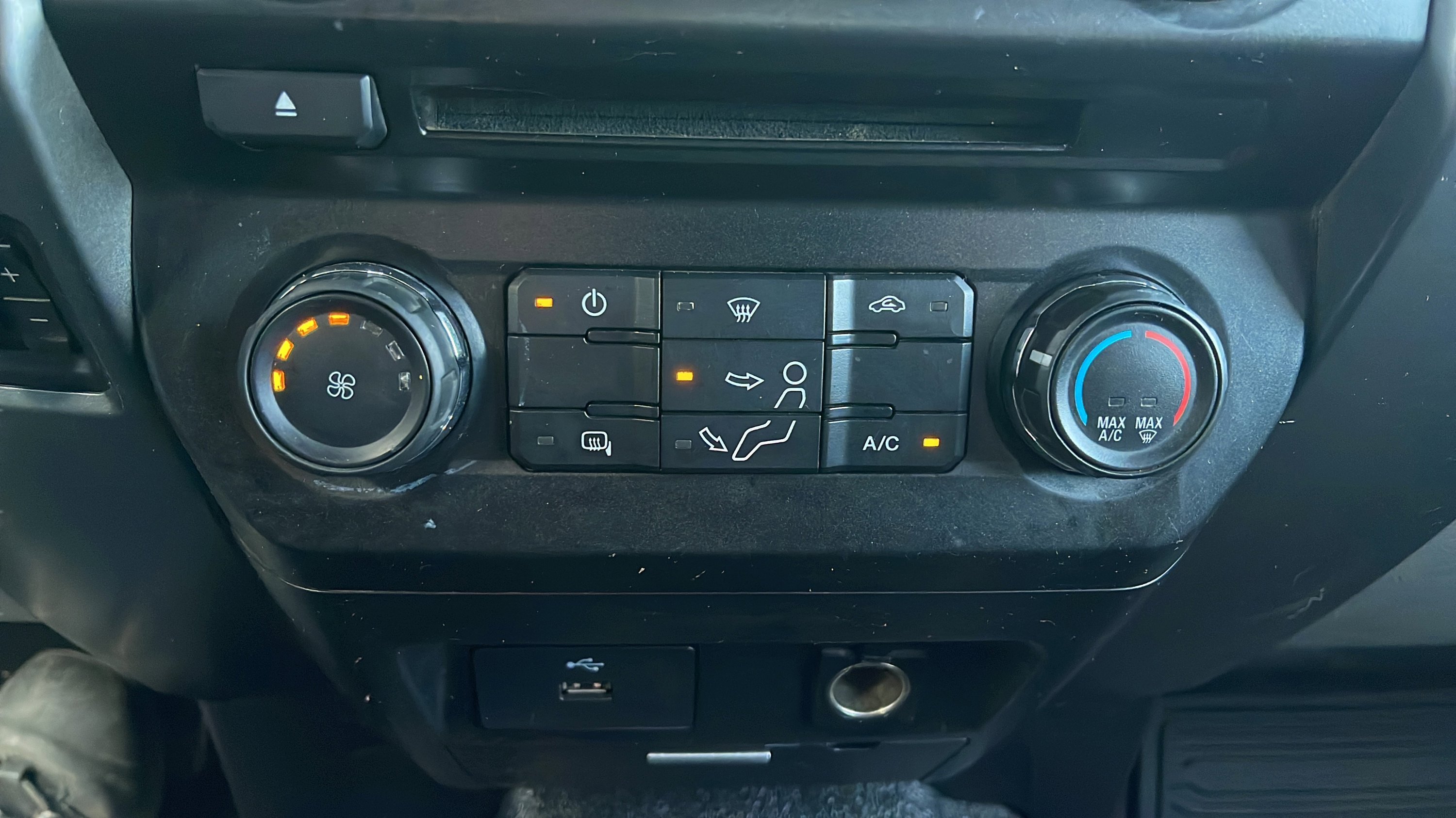 Used 2017 Ford F350 XLT w/ XLT Value Package AWD/4WD image 18