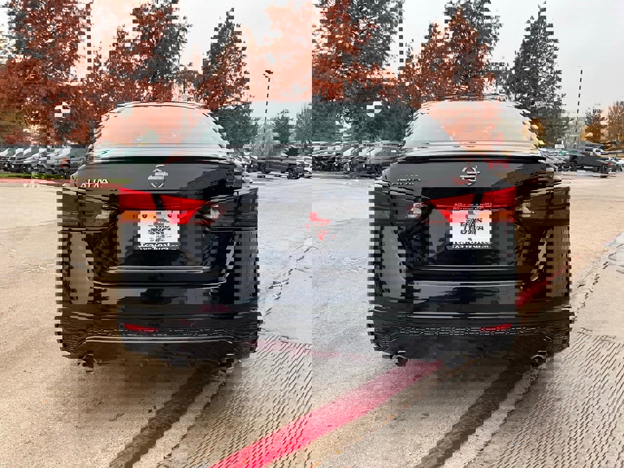 Used 2025 Nissan Altima 2.5 SR image 7