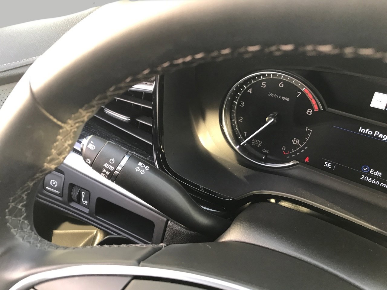 Certified 2025 Cadillac XT5 Premium Luxury image 19