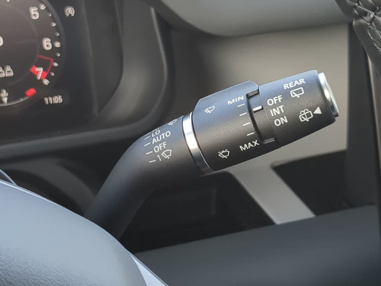 New 2026 Land Rover Defender 110 X-Dynamic SE AWD/4WD image 28
