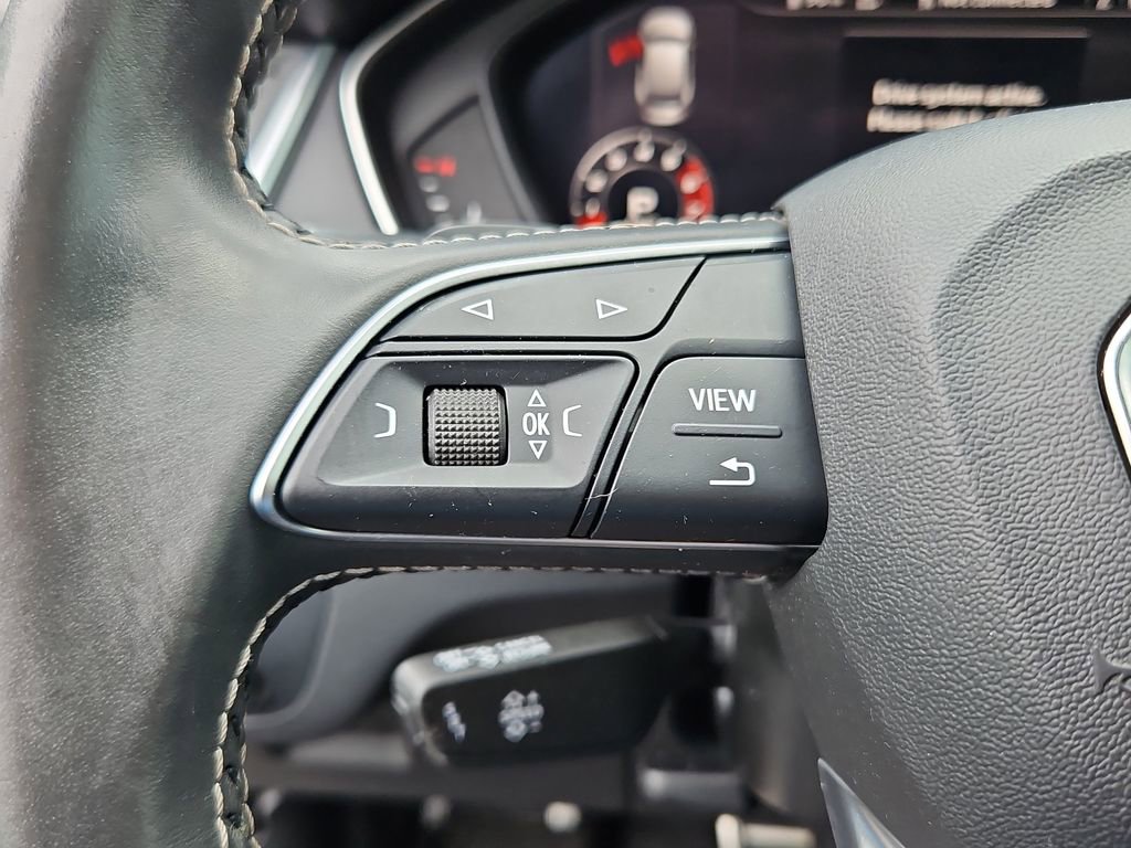 Used 2018 Audi SQ5 Premium Plus w/ Navigation Package image 11