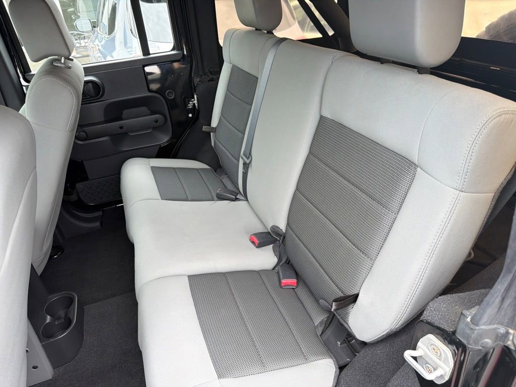 Used 2008 Jeep Wrangler Unlimited X AWD/4WD image 11