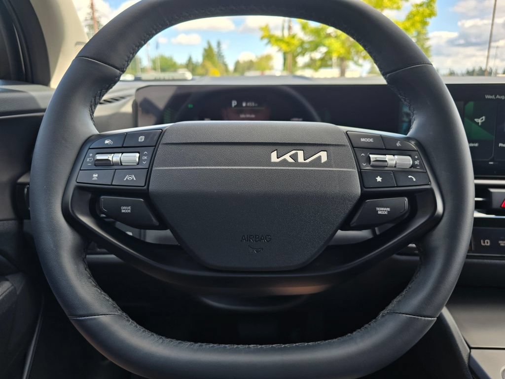 Certified 2026 Kia Sportage EX w/ EX Panoramic Sunroof Package AWD/4WD image 16
