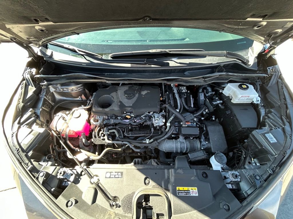 Used 2022 Toyota Sienna Limited image 31