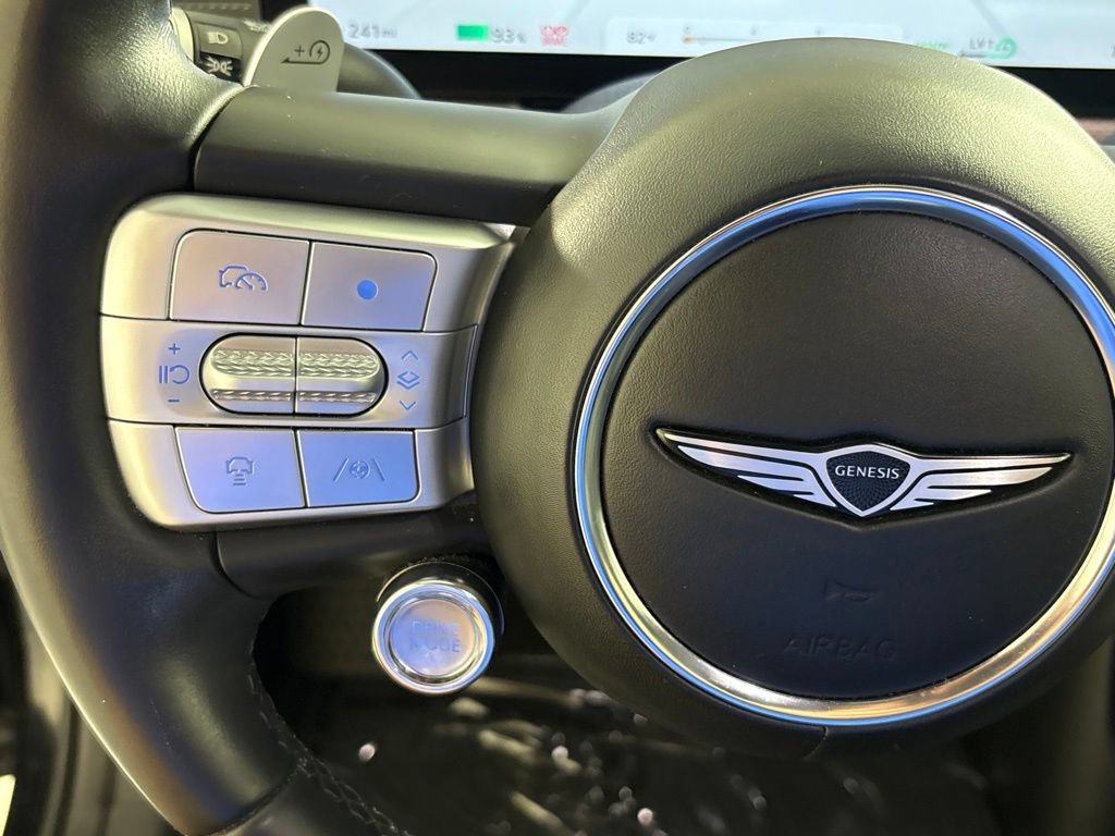 Used 2023 Genesis GV60 Advanced AWD/4WD image 30