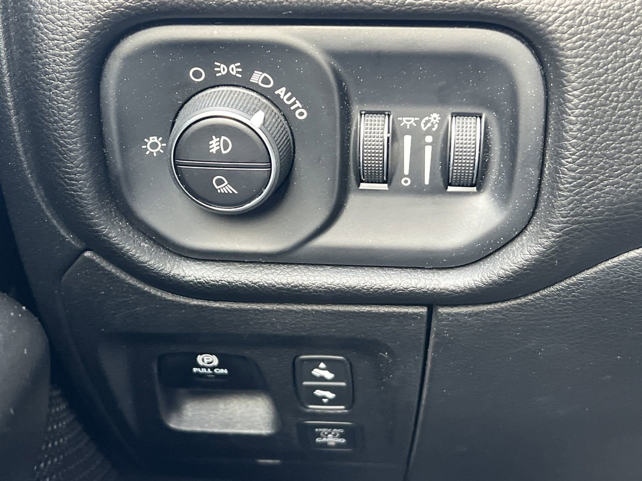 Used 2025 RAM 1500 Big Horn image 16