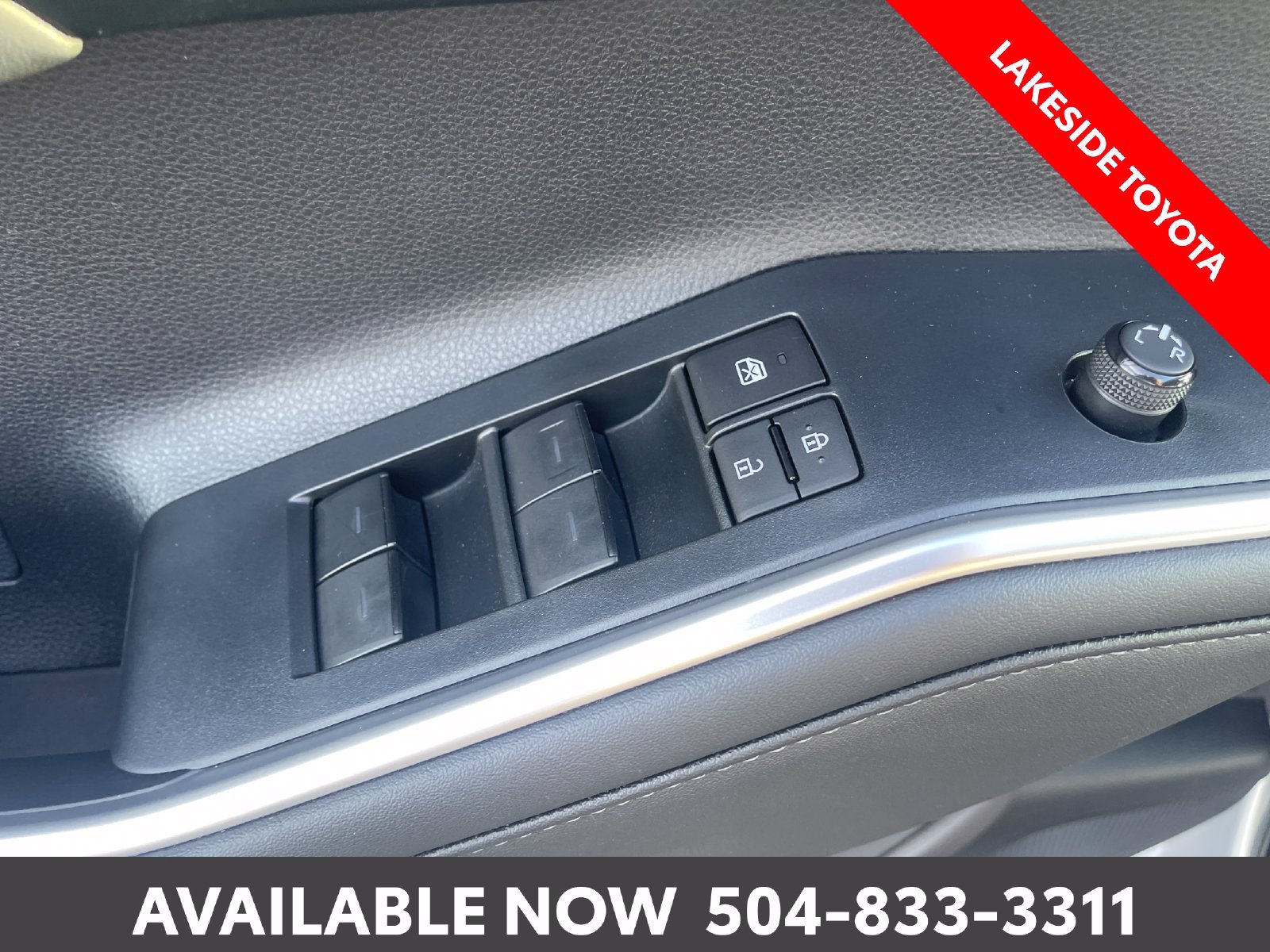 Used 2024 Toyota Highlander XLE FWD image 25