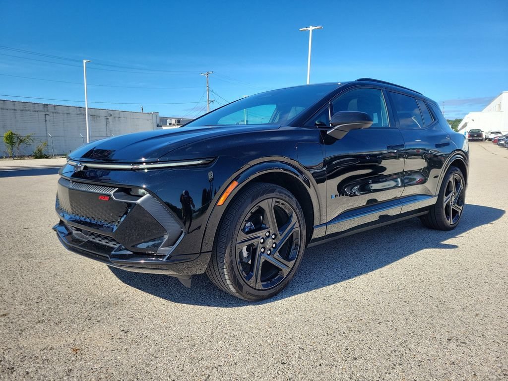 Certified 2024 Chevrolet Equinox EV RS FWD image 2