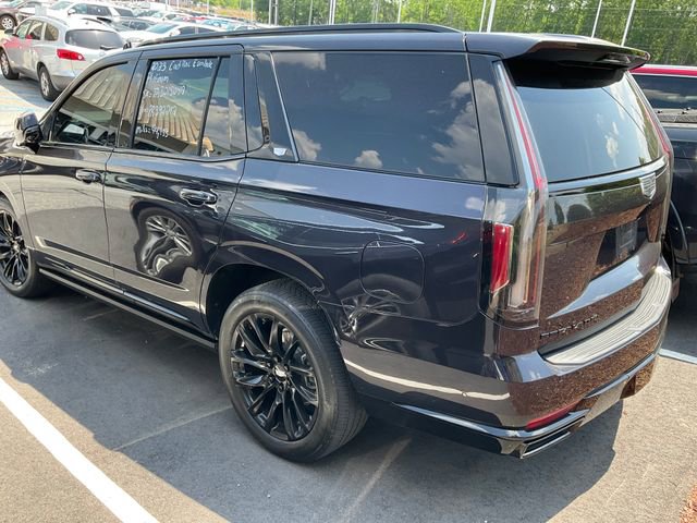 Used 2023 Cadillac Escalade Sport Platinum w/ LPO, ONYX Package AWD/4WD image 4