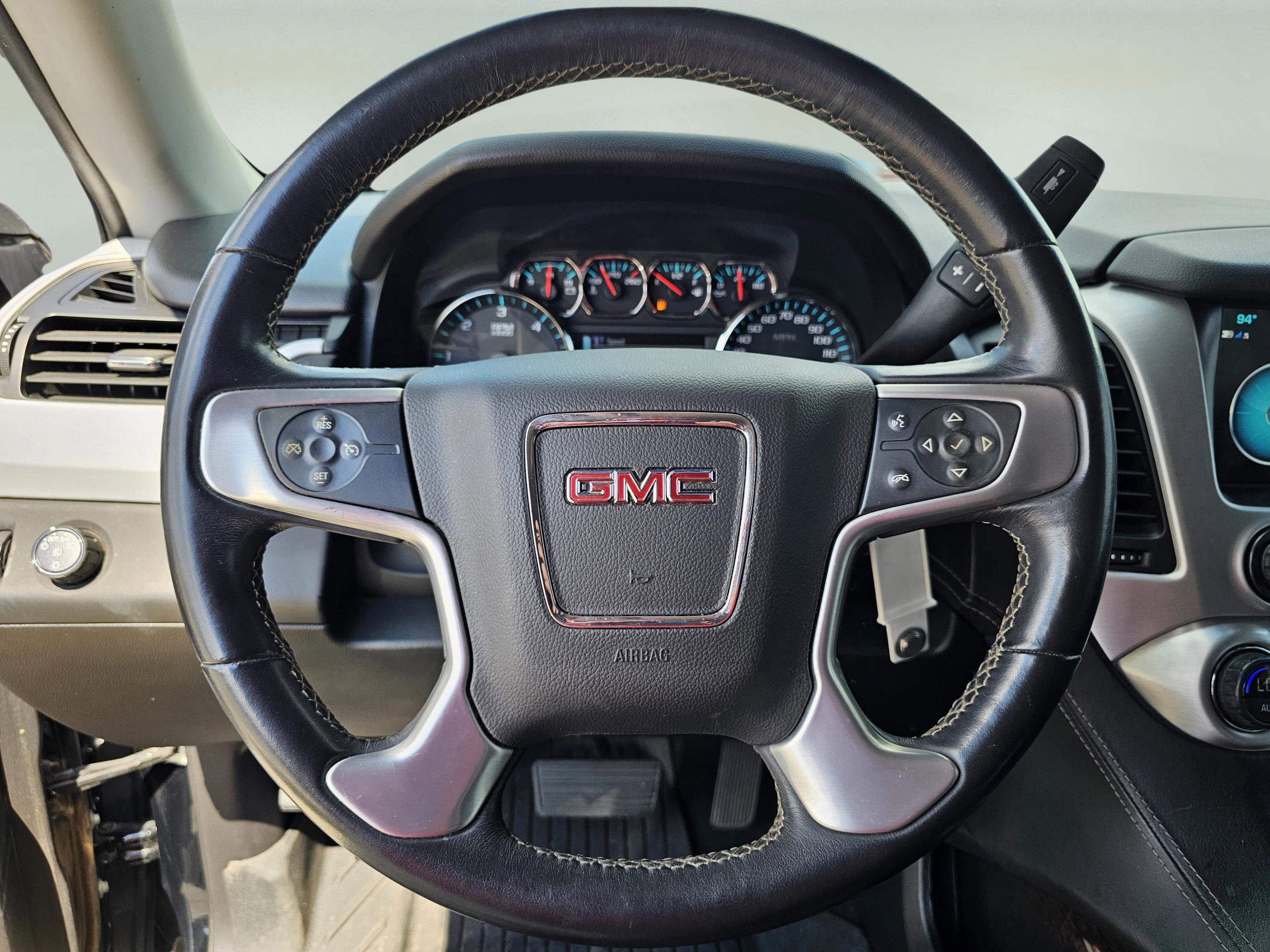 Used 2018 GMC Yukon SLE image 18