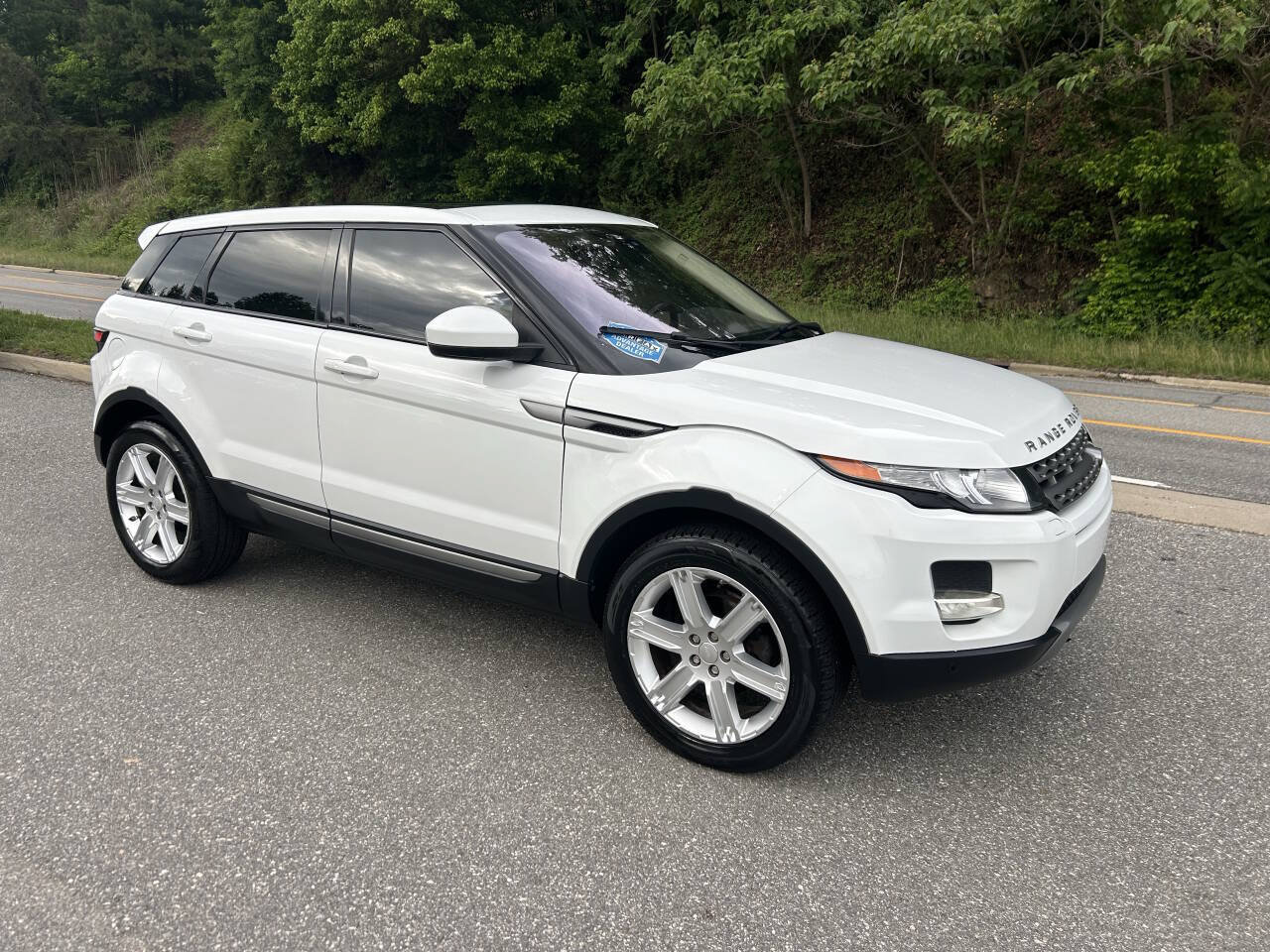 Used 2015 Land Rover Range Rover Evoque Pure Plus AWD/4WD image 11