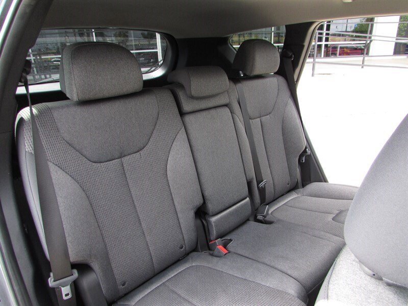 Used 2023 Hyundai Santa Fe SEL AWD/4WD image 32