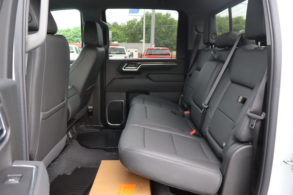 New 2026 Chevrolet Silverado 3500 LT AWD/4WD image 16