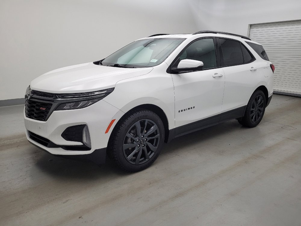 Used 2022 Chevrolet Equinox RS w/ Infotainment Package FWD image 2