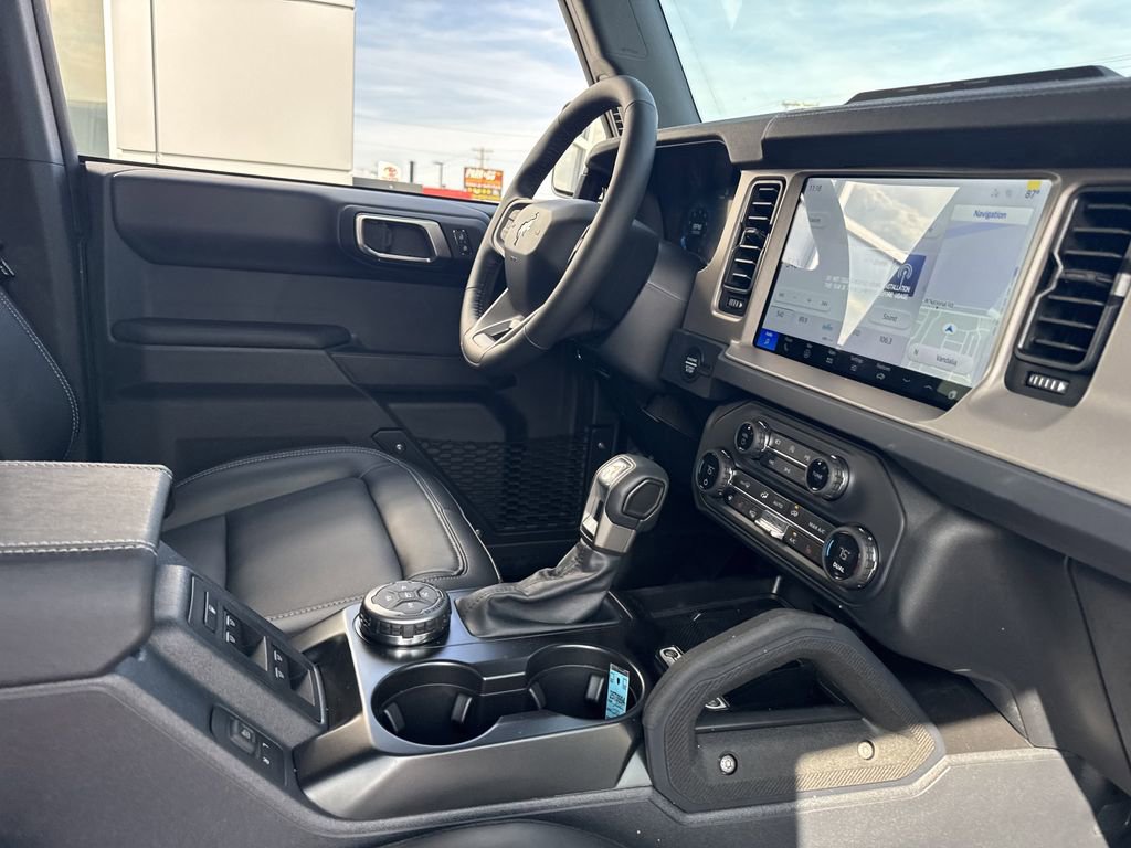 New 2025 Ford Bronco Outer Banks w/ Sasquatch Package AWD/4WD image 13
