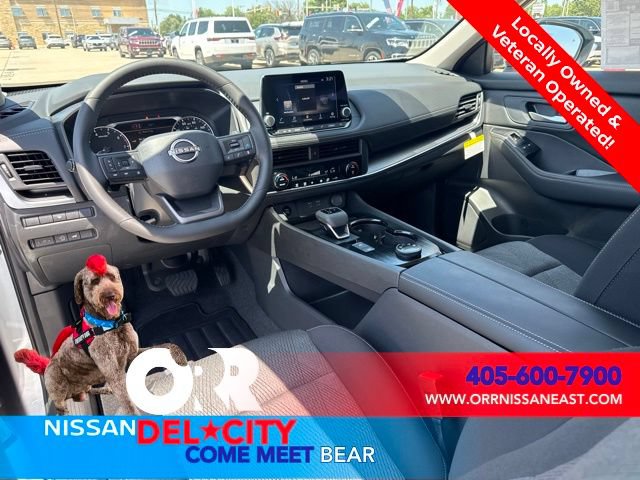 New 2026 Nissan Rogue SV AWD/4WD image 12