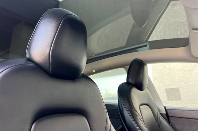 Used 2023 Tesla Model Y Long Range image 23