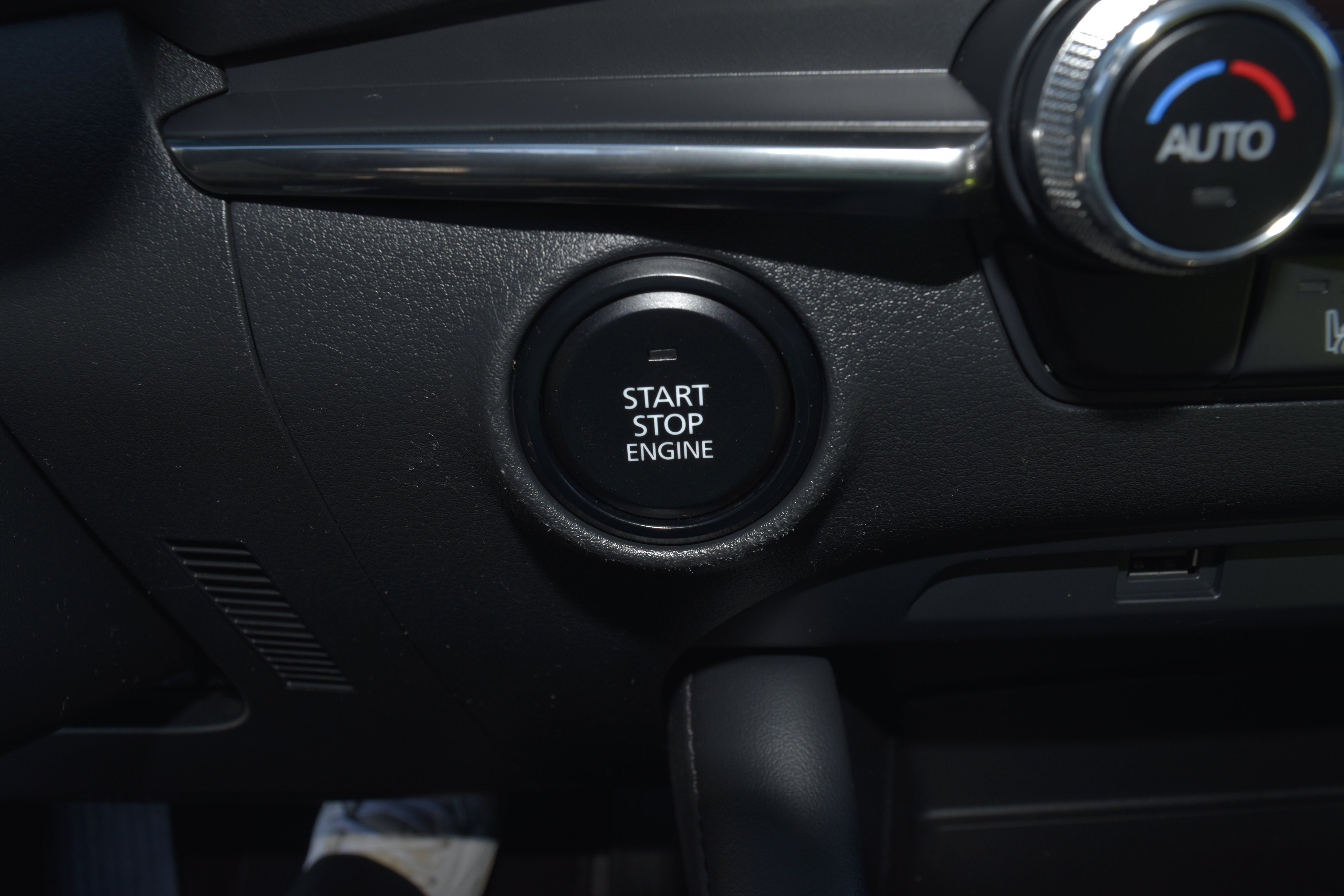 Used 2020 MAZDA MAZDA3 AWD Hatchback w/ Premium Pkg image 17