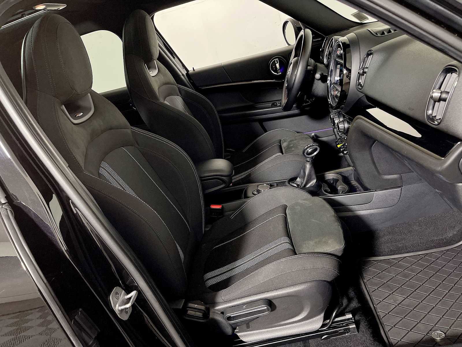 Used 2019 MINI Cooper Countryman SE w/ Signature Upholstery Package image 23