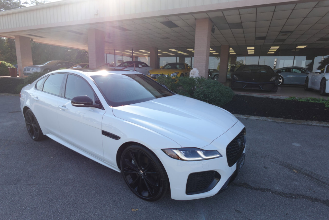 Used 2024 Jaguar XF R-Dynamic SE image 27