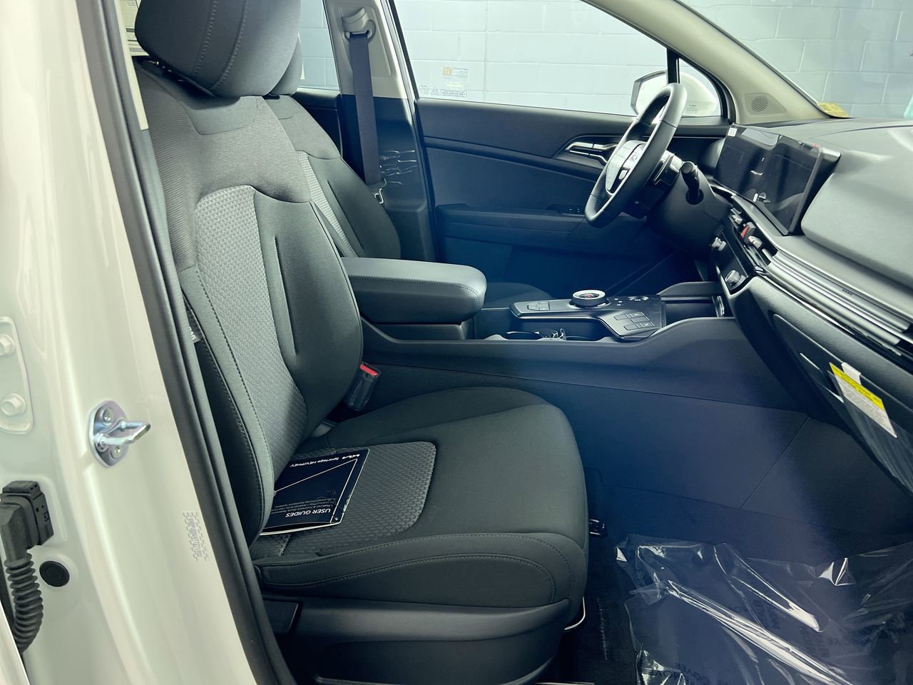 New 2026 Kia Sportage S image 32