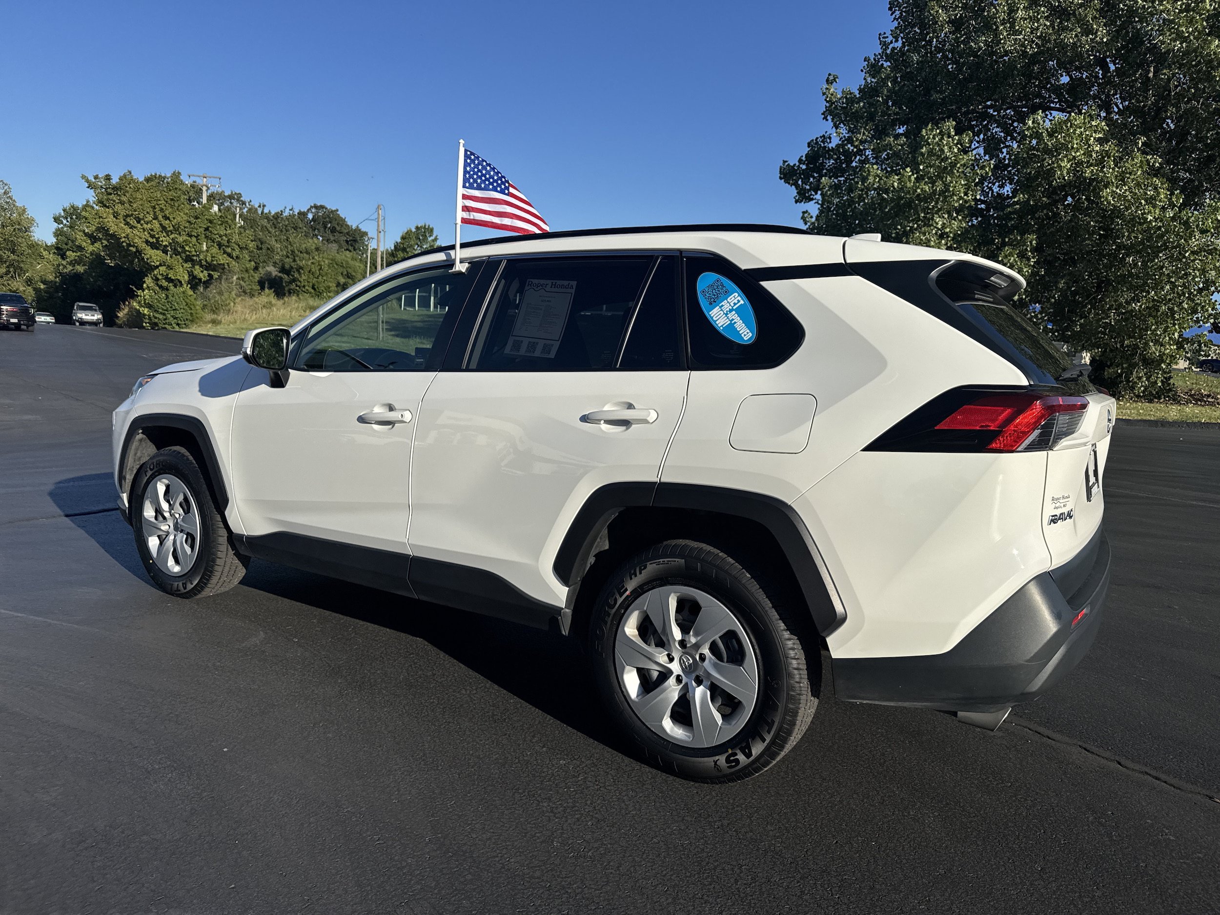 Used 2019 Toyota RAV4 LE w/ All Weather Liner Package AWD/4WD image 3