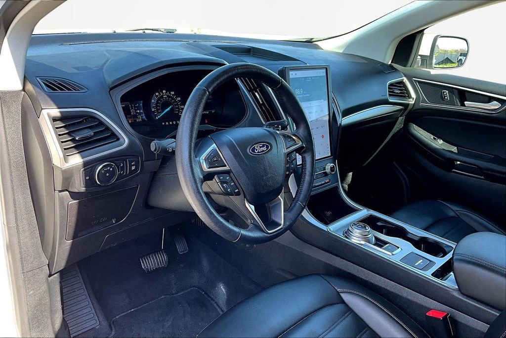 Used 2022 Ford Edge SEL w/ Convenience Package image 14