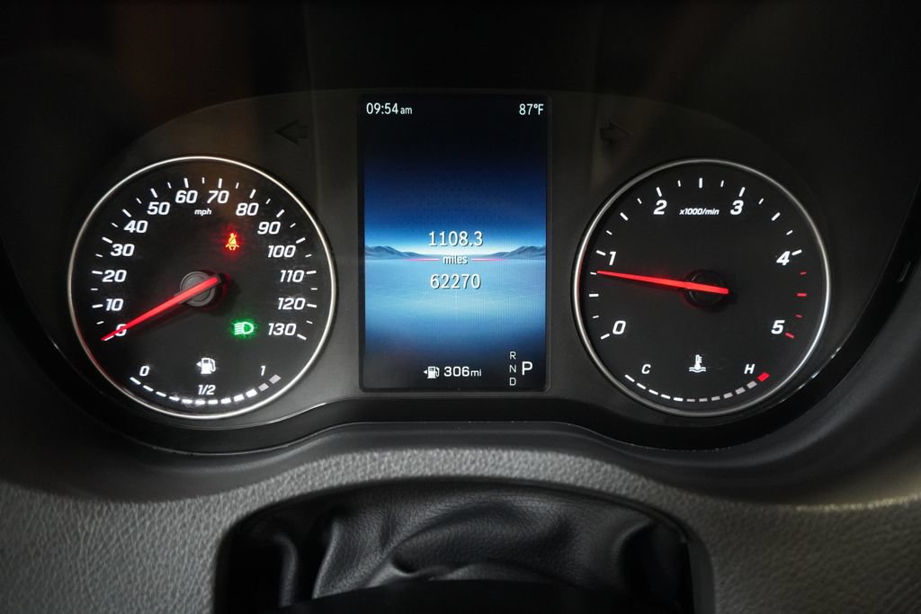 Used 2025 Mercedes-Benz Sprinter 2500 image 38