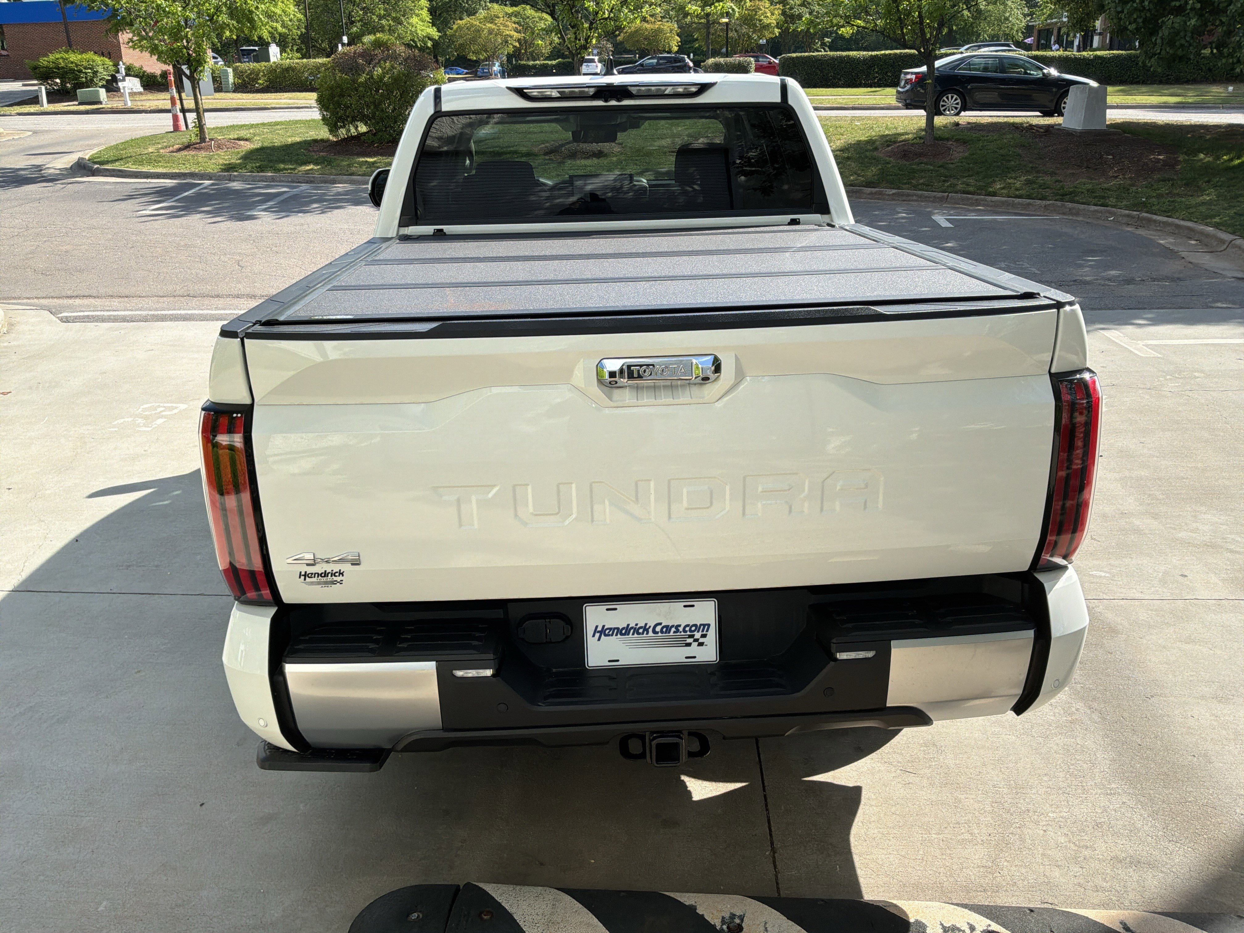 Used 2024 Toyota Tundra Limited AWD/4WD image 9