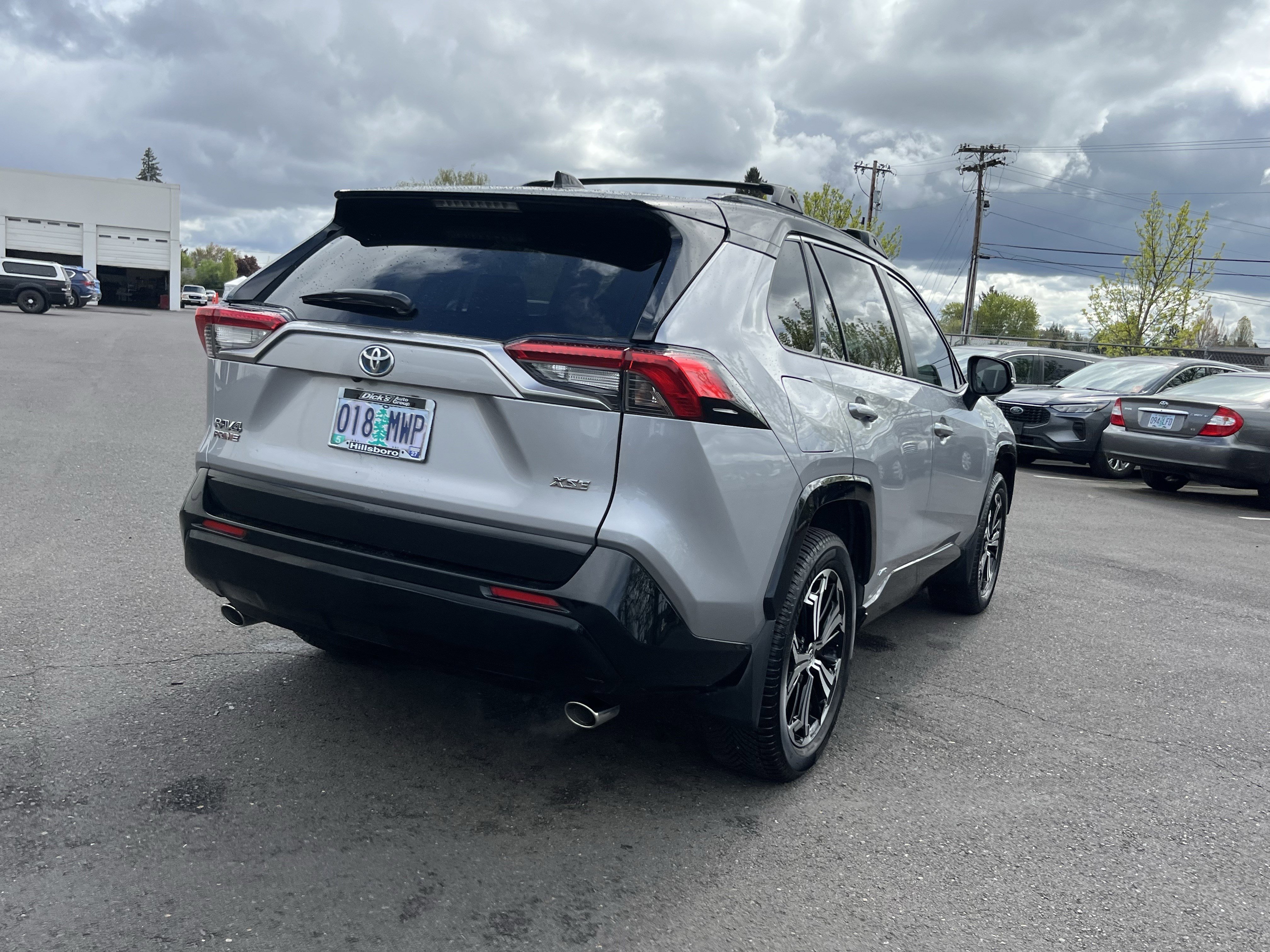 Used 2021 Toyota RAV4 XSE w/ Weather Package AWD/4WD image 5