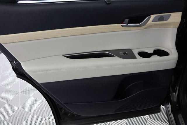 Used 2023 Hyundai Palisade Limited w/ Cargo Package image 29