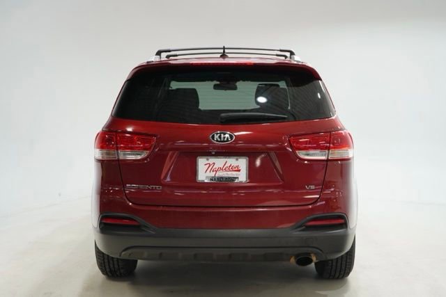 Used 2016 Kia Sorento LX image 7