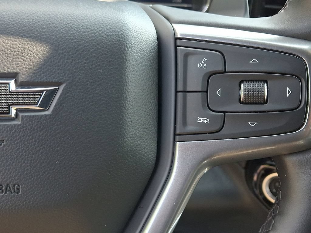 Used 2025 Chevrolet Silverado 1500 LT Trail Boss w/ LPO, Dark Essentials Package AWD/4WD image 21