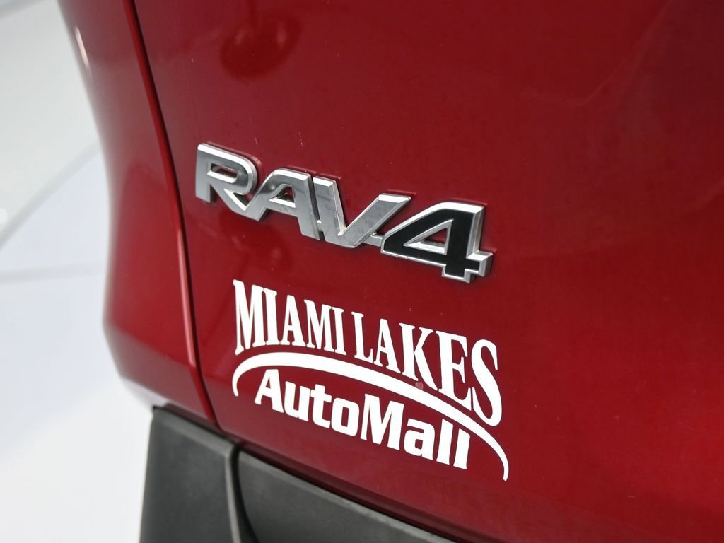 Used 2020 Toyota RAV4 XLE w/ Convenience Package image 34