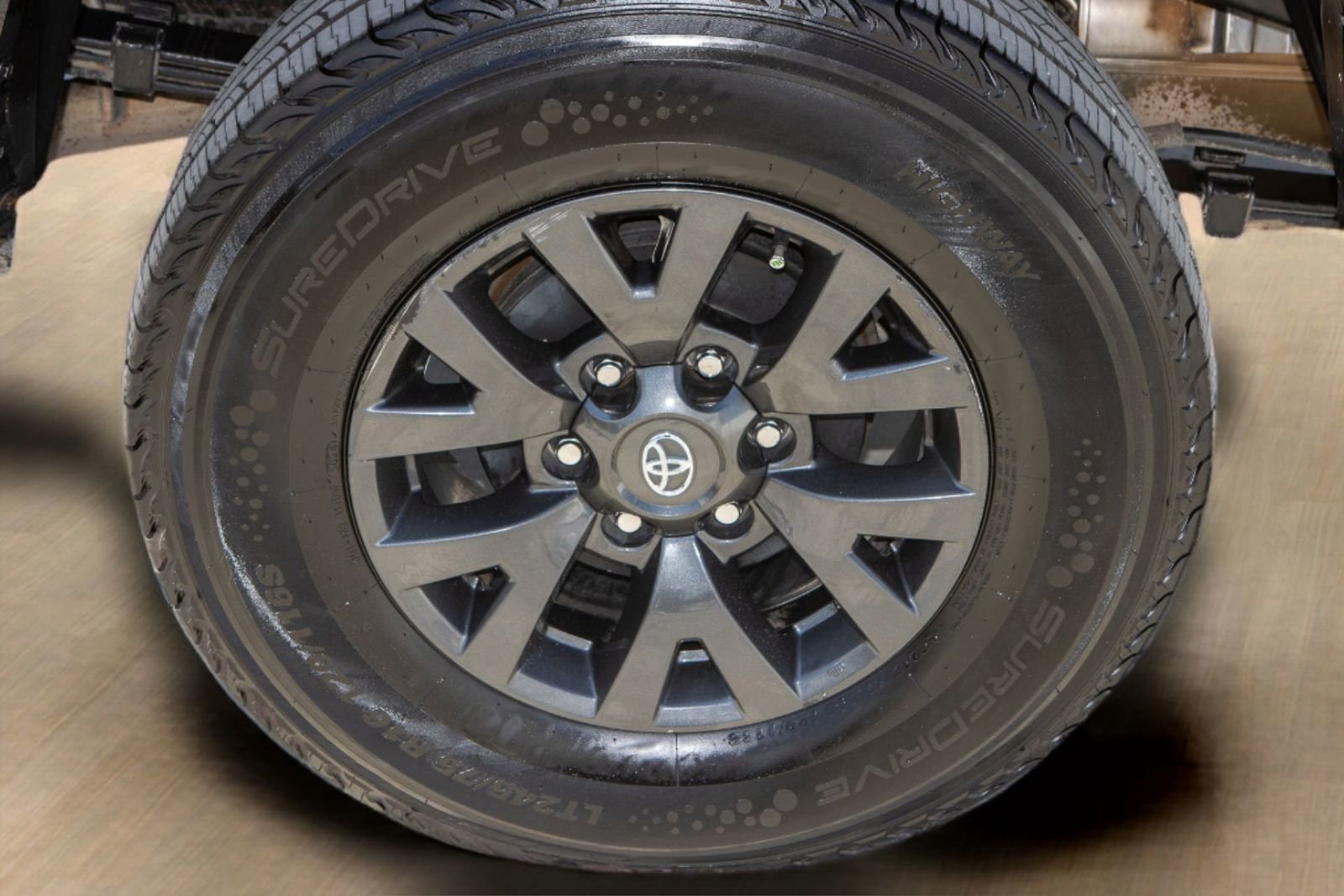 Used 2022 Toyota Tacoma SR5 w/ SR5 Appearance Package (SM) RWD image 33