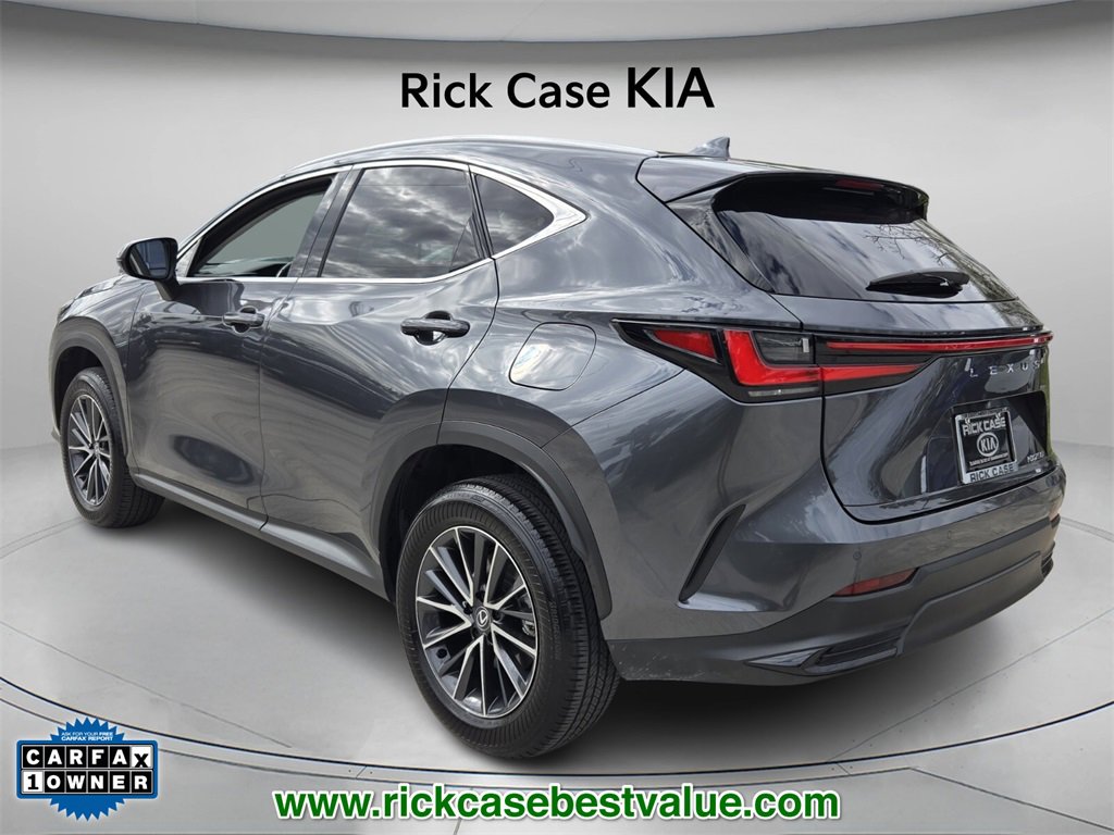Used 2025 Lexus NX 250 FWD image 8