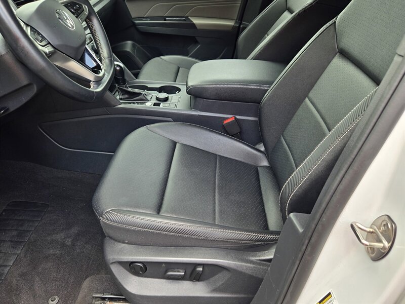 Used 2021 Volkswagen Atlas Cross Sport SE AWD/4WD image 10