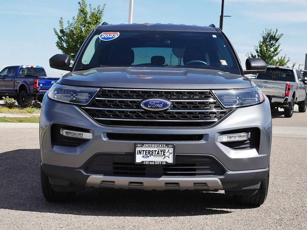 Used 2023 Ford Explorer XLT w/ Equipment Group 202A AWD/4WD image 9