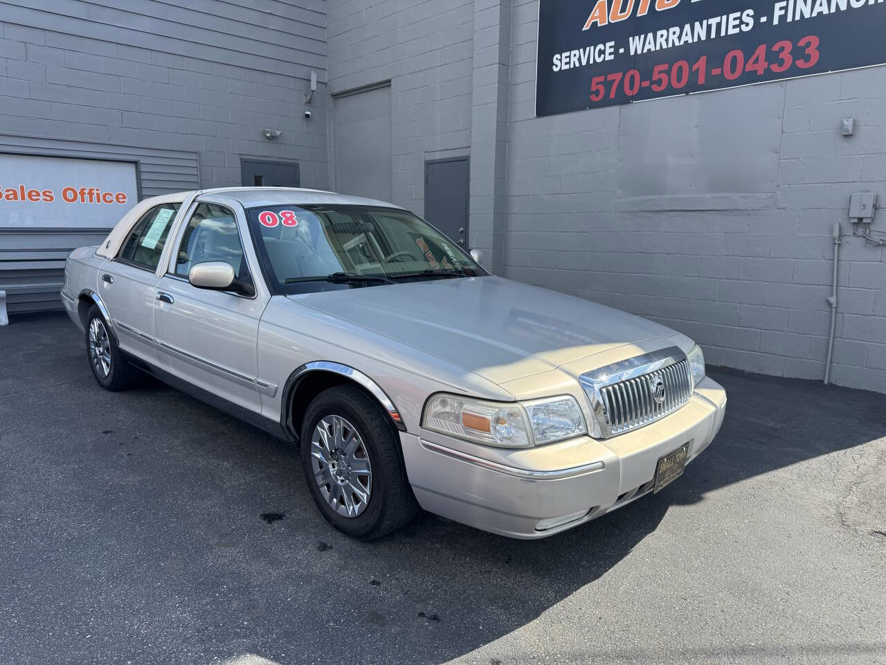 Used 2008 Mercury Grand Marquis GS image 1