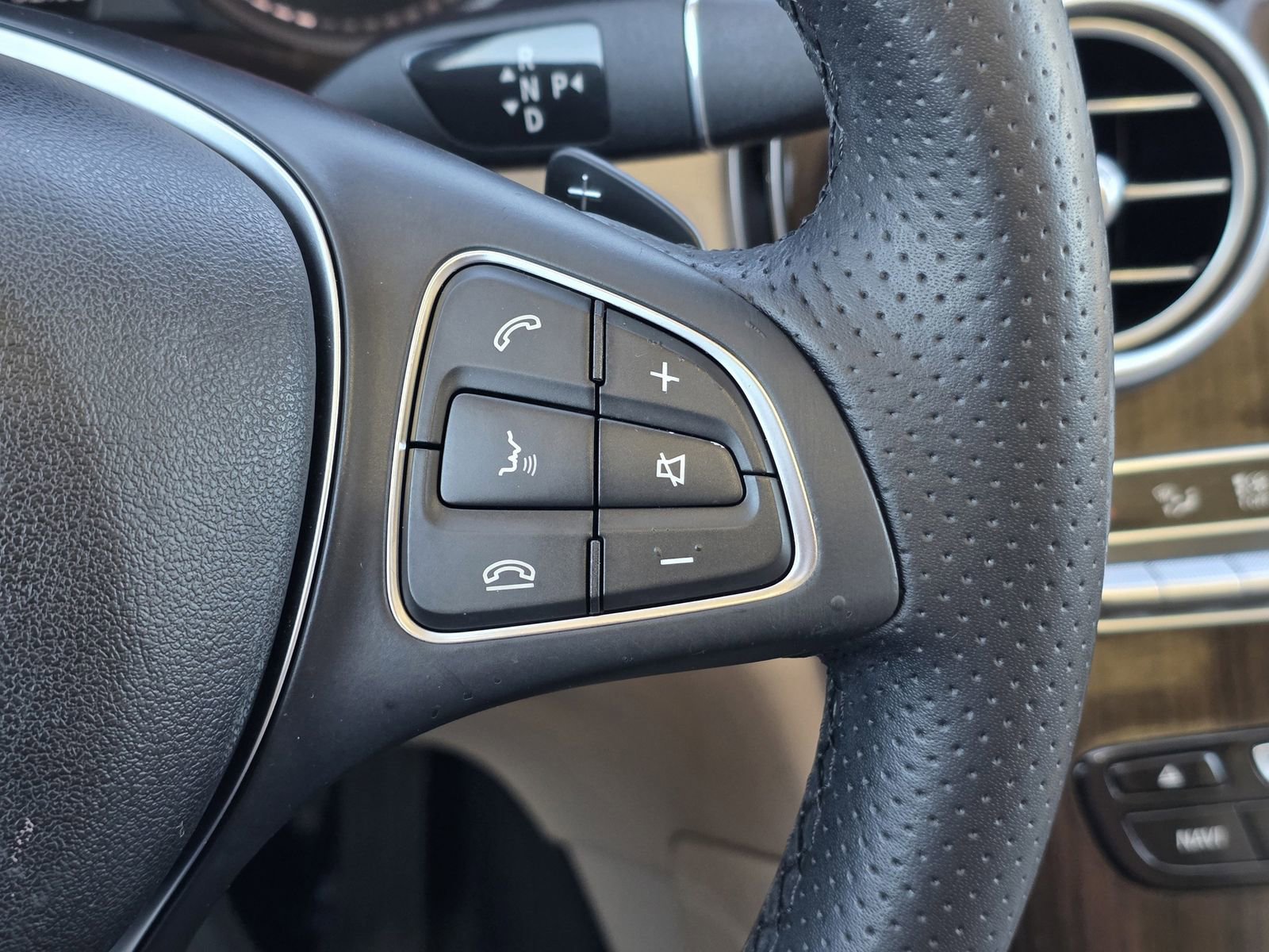 Used 2018 Mercedes-Benz GLC 300 image 27