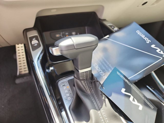 New 2026 Kia Sorento SX image 23