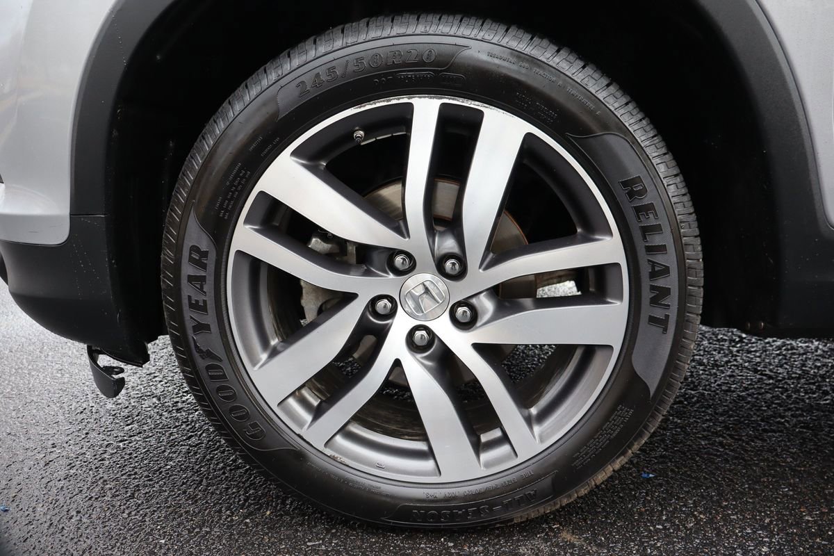 Used 2017 Honda Pilot Touring image 44