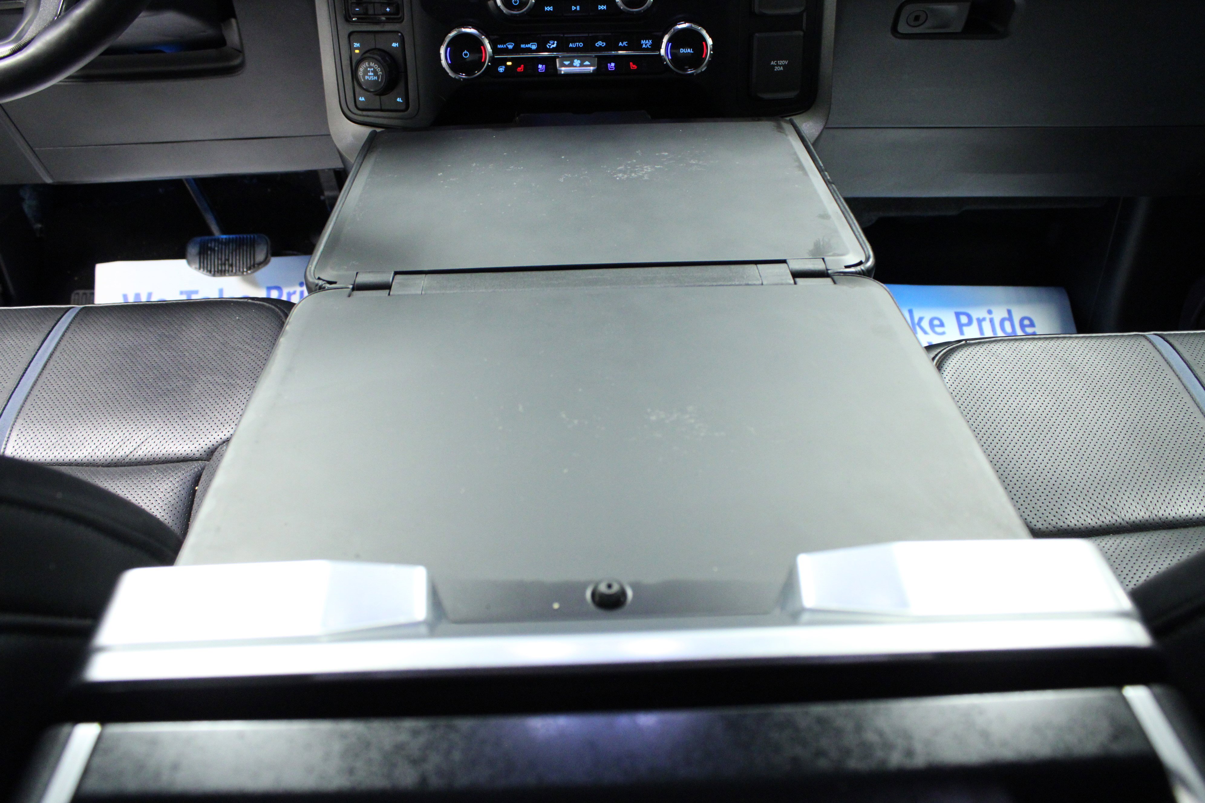 Used 2024 Ford F150 Platinum w/ FX4 Off-Road Package image 21