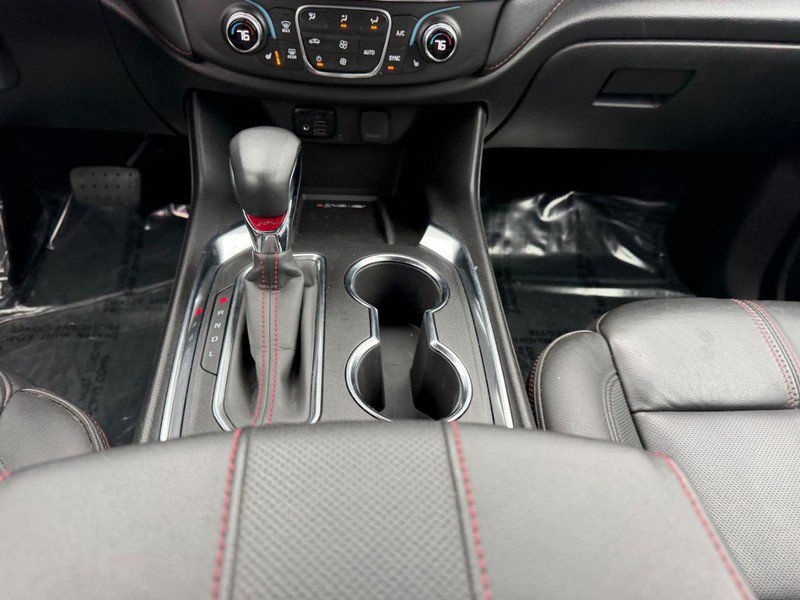 Used 2023 Chevrolet Traverse RS image 18