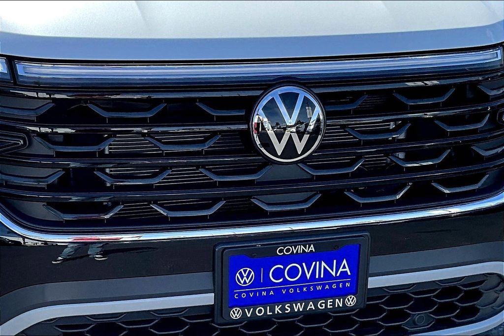 New 2026 Volkswagen Atlas Cross Sport SE image 29