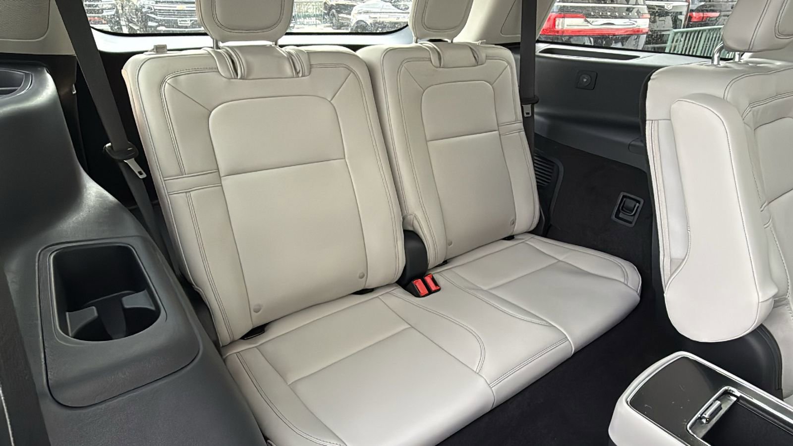 New 2025 Lincoln Aviator Reserve w/ Equipment Group 201A image 13
